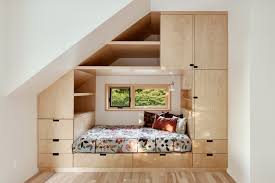 Un Chalet Transforme En Maison Unifamiliale Ecoenergetique A Beaumont Small Bedroom Home House Design