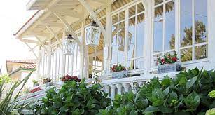 Stay in a hotel in the heart of the bassin d'arcachon with your hotel de luxe in arcachon: Hotel Des Pins Cap Ferret Restaurant Lege Cap Ferret Bassin D Arcachon Chambres Hotel De Charme Bar A Vins