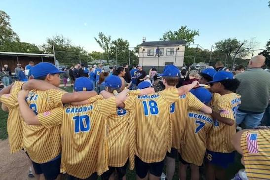 Neighbors, strangers, youth sports groups coalesce around 12-year-old boy  injured in 'freak accident' with baseball