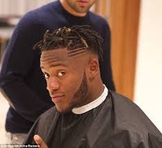 Eden hazard hairstyle en's hair. Meet Paul Pogba And Eden Hazard S Premier League Barber Daily Mail Online