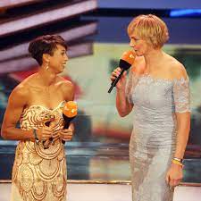 Born in gera, east germany, heike drechsler's father died when she was very young, but she overcame that to become one of the most impressive german track & field athletes, first representing east germany and later germany after the reunification. Malaika Mihambo Zu Carl Lewis Heike Drechsler Ermahnt Dlv