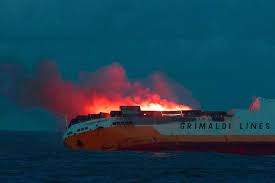 Clima, programación cultural ecléctica, museos, monumentos, tiendas, el puerto deportivo más grande de francia, restaurantes; Olteppich In Der Biskaya Nach Untergang Von Containerschiff