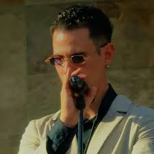 Alejandro Pineda updated their profile picture.