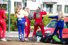 Her finner du pynt og dekorasjoner til 17. Russen Ville Vaere Russ Natt Til 17 Mai Noen Litt For Mye Document