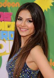 Long spiral the secret to this hairstyle is in the blow drying and finishing department. Victoria Justice Hairstyles Styles Weekly