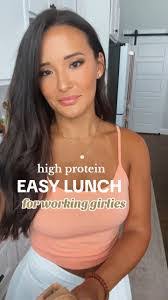 Jennifer Leppert's Instagram, Twitter & Facebook