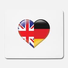 Vielleicht dachte man, dass die ersatzgeschwächten briten mit links zu nehmen sind. Herz Flagge England Deutschland Deutsch Geschenk Schurze Spreadshirt