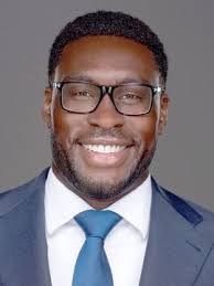 Andrew Helmuth's Instagram, Twitter & Facebook