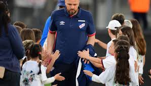 Nacional vs. Peñarol: Detalles y Estrategias Previas al Clásico