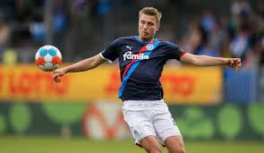 Holstein kiel quick compare teams: Weiche Flensburg Vs Holstein Kiel Dfb Pokal 1 Runde Das 2 4 N V Im Liveticker Zum Nachlesen