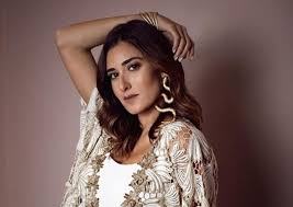 انضمت الفنانة أمينة خليل لأسرة فيلم لص بغداد الذي يقوم ببطولته الفنان محمد إمام، ومن المقرر طرحه في صيف 2019. Ø­Ù„Ùˆ Ø§Ù„ÙÙ† Ø£Ù…ÙŠÙ†Ø© Ø®Ù„ÙŠÙ„ Ø¨Ø¥Ø·Ù„Ø§Ù„Ø© ØºØ±ÙŠØ¨Ø© Ùˆ ØªÙƒØ´Ù ØªÙØ§ØµÙŠÙ„ Ø´Ø®ØµÙŠØªÙ‡Ø§ ÙÙŠ Ù„Øµ Ø¨ØºØ¯Ø§Ø¯ ØµÙˆØ± Heloualfan Com