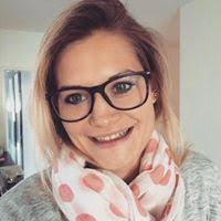 Julia Holzer (holzer0381)