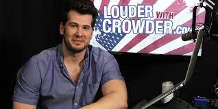 Despite her husband being an online sensation with millions of youtube. Youtuber S Steven Crowder Wiki Wife Hilary Crowder Net Worth Fox News Body Religion Parents
