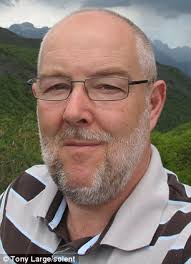 Raccoon swaps wilds of North America... for a Hampshire garden 4,000 miles  away