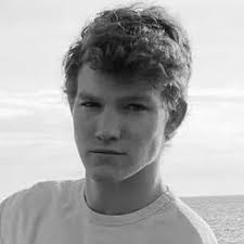 Donovan (@thecanvasdon)