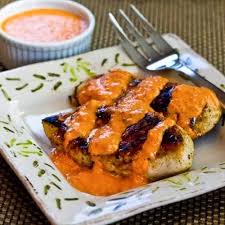 Grilled Garlic Chicken With Roasted Red Pepper Aioli Sauce Recette Recettes De Cuisine Plat Principal Nourriture