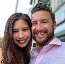 Shane tusup news, gossip, photos of shane tusup, biography, shane tusup girlfriend list 2016. Egzotikus Szepseg Shane Tusup Baratnoje Courtney Val Randizos Foton Mosolyognak Hazai Sztar Femina