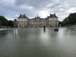 En réseau informatique, on dit qu'un routeur fait du network address translation (nat) (« traduction d'adresse réseau » ou « translation d'adresse réseau ») lorsqu'il fait correspondre des adresses ip à d'autres adresses ip. De Gaulle Voulait Supprimer Le Senat Mais Que Seraient Devenues Les Jardiniers Et Les Ruches Du Jardin Du Luxembourg Le Blog De Jacques Berthomeau