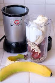 This smoothie has less than 10 grams of sugar, making it particularly good for diabetics. Dsc01906 Strawberry Oatmeal Smoothie Bullet Recipes Healthy Smoothie Recipes