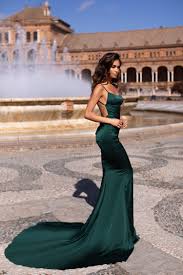 Delara Emerald In 2019 Dresses Elegant Dresses Prom
