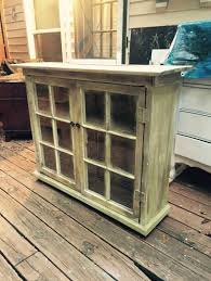 Showcase Made Out Of Wooden Pallets And Old Windows Woodworking Outdoor Furniture Woodworking Furniture Old Windows