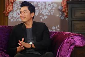 Tối qua (ngày 7/4) vợ của nam diễn viên kinh quốc đã bị công an vũng tàu bắt để điều tra về hành vi. Kinh Quá»'c Cat TÆ°á»ng Nong Vá»›i Chuyá»‡n Nang Ngá»±c Baogiaothong Vn