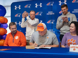 Patriots's football offensive lineman signs with Clemson ...