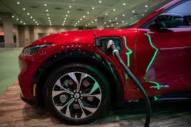 VinFast lọt Top ô tô điện và plug-in hybrid được quan tâm nhất tại NYIAS  2022 | baotintuc.vn