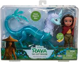 Дон холл, карлос лопес эстрада, пол бриггс, джон рипа в ролях: Raya The Last Dragon Petite Raya Doll And Feature Sisu Dragon Kiddy Gro