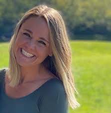 Rebecca Shirley's Instagram, Twitter & Facebook