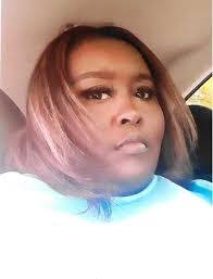 Lisa Cato's Instagram, Twitter & Facebook