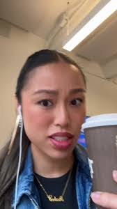 Mandi Stephens's Instagram, Twitter & Facebook