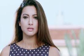 Angry Gauhar Khan Finally Breaks Silence Over Stardust Magazine Cover India Com The model and actress, gauhar's outfit was smart and so on point. angry gauhar khan finally breaks