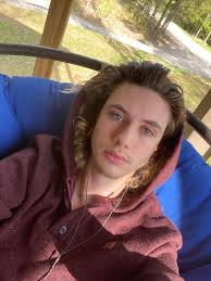 Harrison Maxwell Zander (u/-KingOf1999)