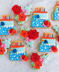 A fun twist on chocolate chip cookies, theese crispy treats are so good! The Pioneer Woman Birthday Flowers Party Cookies Birthday Cookies Pioneer Woman Cookies Cookie Decorating