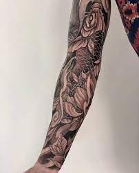 Koi Fish And Lotus Flower Full Sleeve Hon Tattoo In 2021 Koi Fish Tattoo Forearm Koi Tattoo Sleeve Tattoos