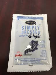 Dabei berichten wir zugegebenermaßen recht einseitig. Wendy S Power Mediterranean Chicken Salad Review Fast Food Geek