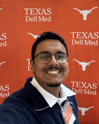 We call it the Growth Year 🌱 In their third year, Dell Med students can  complete a large, independent Distinction in Discovery and Inquiry project  or a dual degree. They also continue