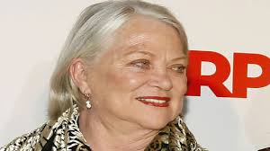 Louise Fletcher: Carrera de la Actriz Ganadora del Oscar