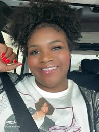 Capturing the Perfect Car Selfie: Soft Girl Vibes 🤎