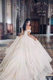 Brautkleider kollektion für moderne bräute. Heiraten Wie Eine Prinzessin Mit Einem Brautkleid Von Disney