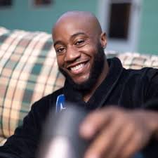 Derek Wyche (@k1ngkhaos)