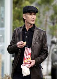 In 1987 his breakout role as the bad boy dancer johnny castle in the iconic movie dirty dancing made him a household name. Remembering Patrick Swayze 1952 2009 Us Weekly Patrick Swayze Patrick Swayze Movies Swayze
