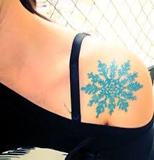 Know a different meaning for the tattoos displayed here? 40 Cute And Artsy Snowflake Tattoos Bored Art Snow Flake Tattoo Trendy Tattoos Tattoos