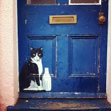 Love This Charming Door Art Houston Foodlovers Book Club Kedi Sanati Mavi Kapilar Ve Eski Kapilar
