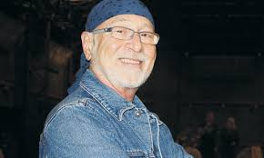 Cinq personnes qui ont joué un grand rôle dans la vie de Patrick Norman