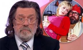 Ricky Tomlinson pays emotional tribute to Caroline Aherne