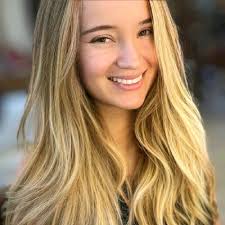 Acredito que todos aqui, em algum momento, começou algo de ZERO! Hoje é a  minha vez ▶️ Meu primeiro post da Labora Saúde. Empresa com a missão de  transformar laboratórios através… |