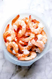 Fill a glass bowl or trifle dish about halfway full of ice. Easy Shrimp Cocktail With Homemade Cocktail Sauce Foodiecrush Com