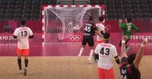 وسبق أن حصل المنتخب المصري الأول لكرة اليد على المركز السادس عالميا في البطولة التي أقيمت في أيسلندا عام 1995، كما حقق المنتخب الأول أفضل إنجازاته على الإطلاق بحصوله على المركز الرابع في بطولة العالم التي أقيمت عام 2001 بقيادة المدير الفني الصربي توتا. Qt3plgcmrzck4m